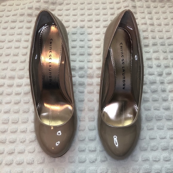 Chinese Laundry New Love Patent Pumps Nude - Picture 6 of 16